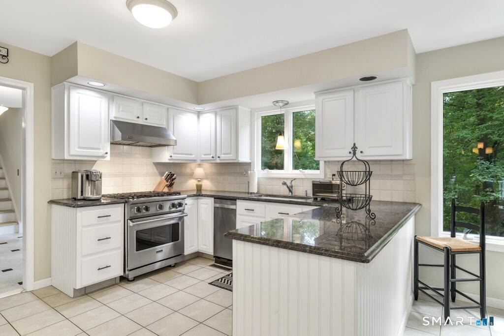 63 Lounsbury Road Ridgefield CT 06877