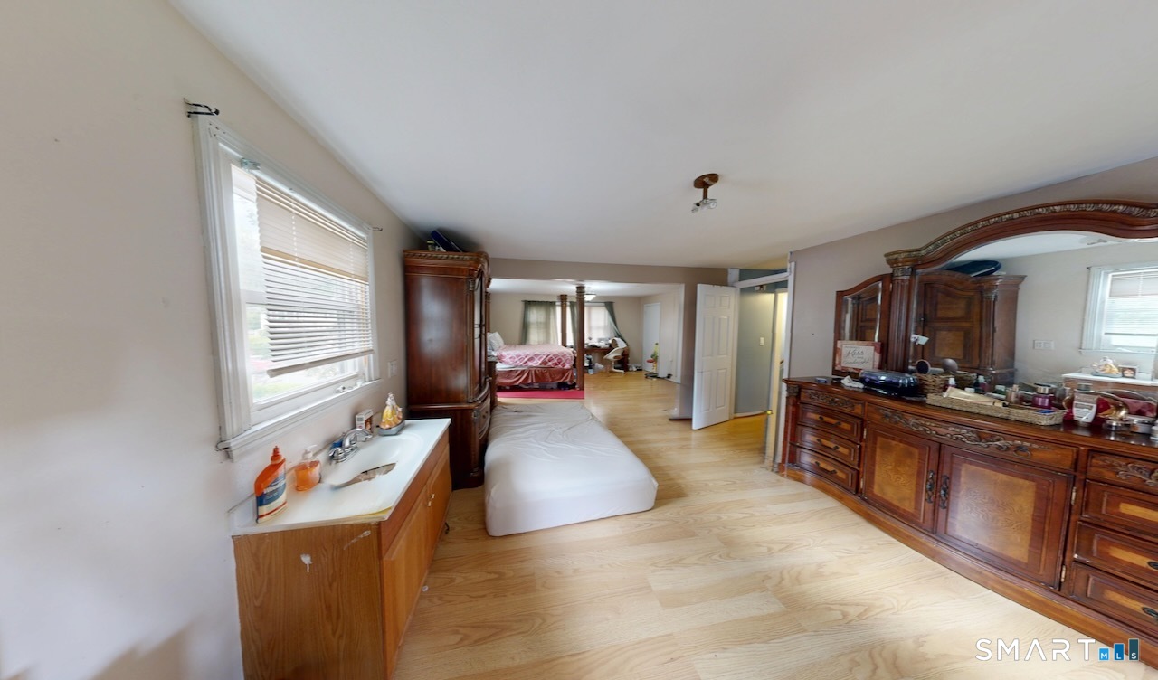 52 Andrews Street Meriden CT 06451
