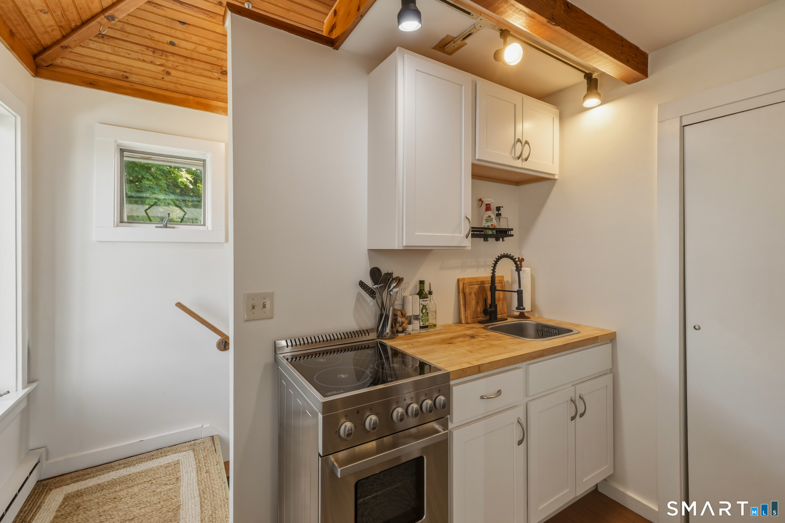 31 Sols Point Road Clinton CT 06413