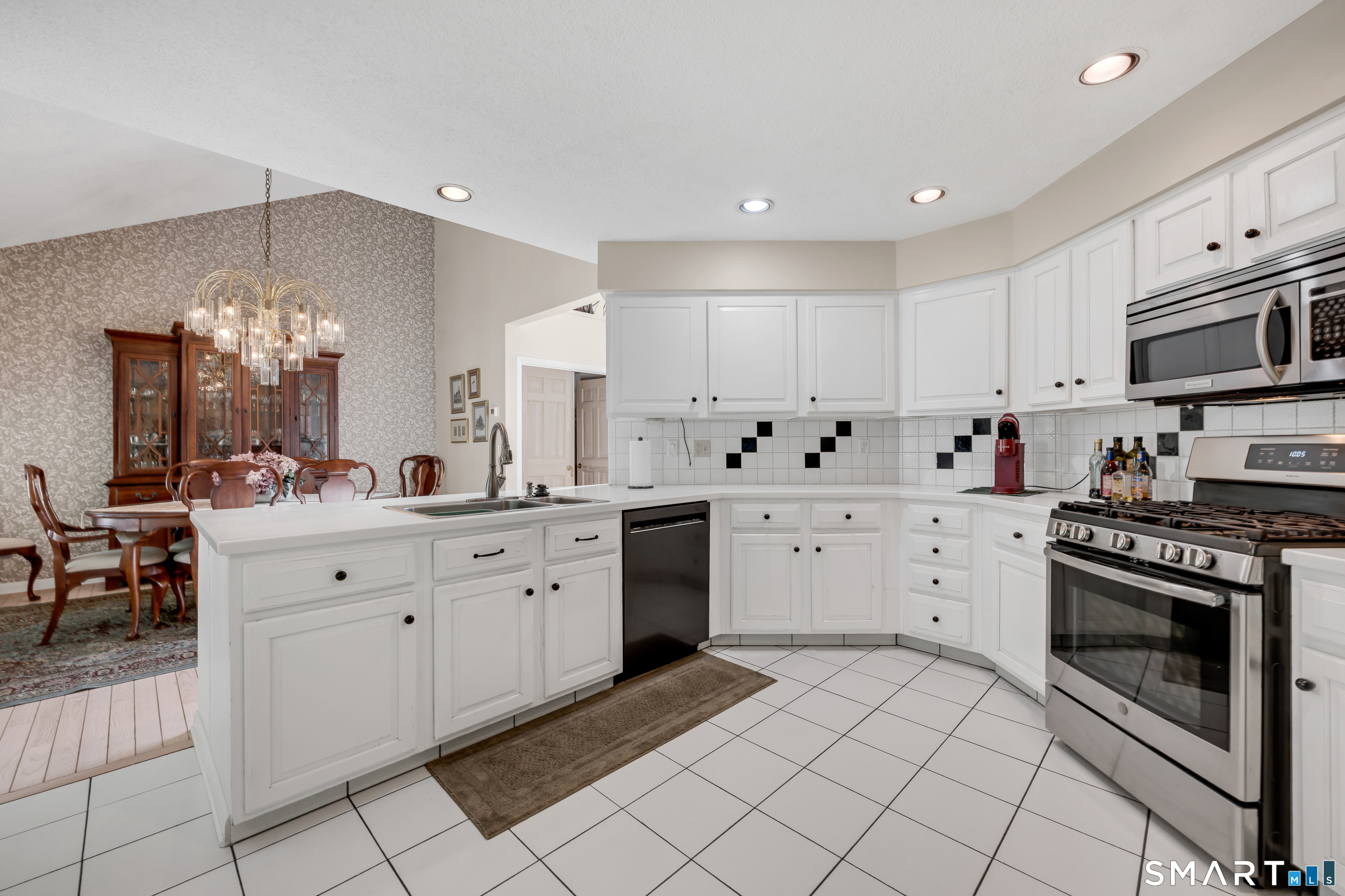 154 Suncrest Court Torrington CT 06790