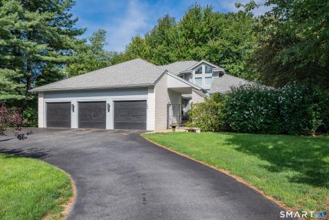 154 Suncrest Court Torrington CT 06790