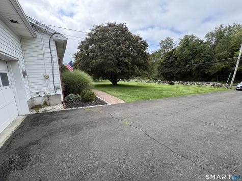 65 Barnum Road Danbury CT 06811