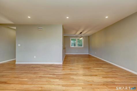 210 Cloudland Road North Haven CT 06473
