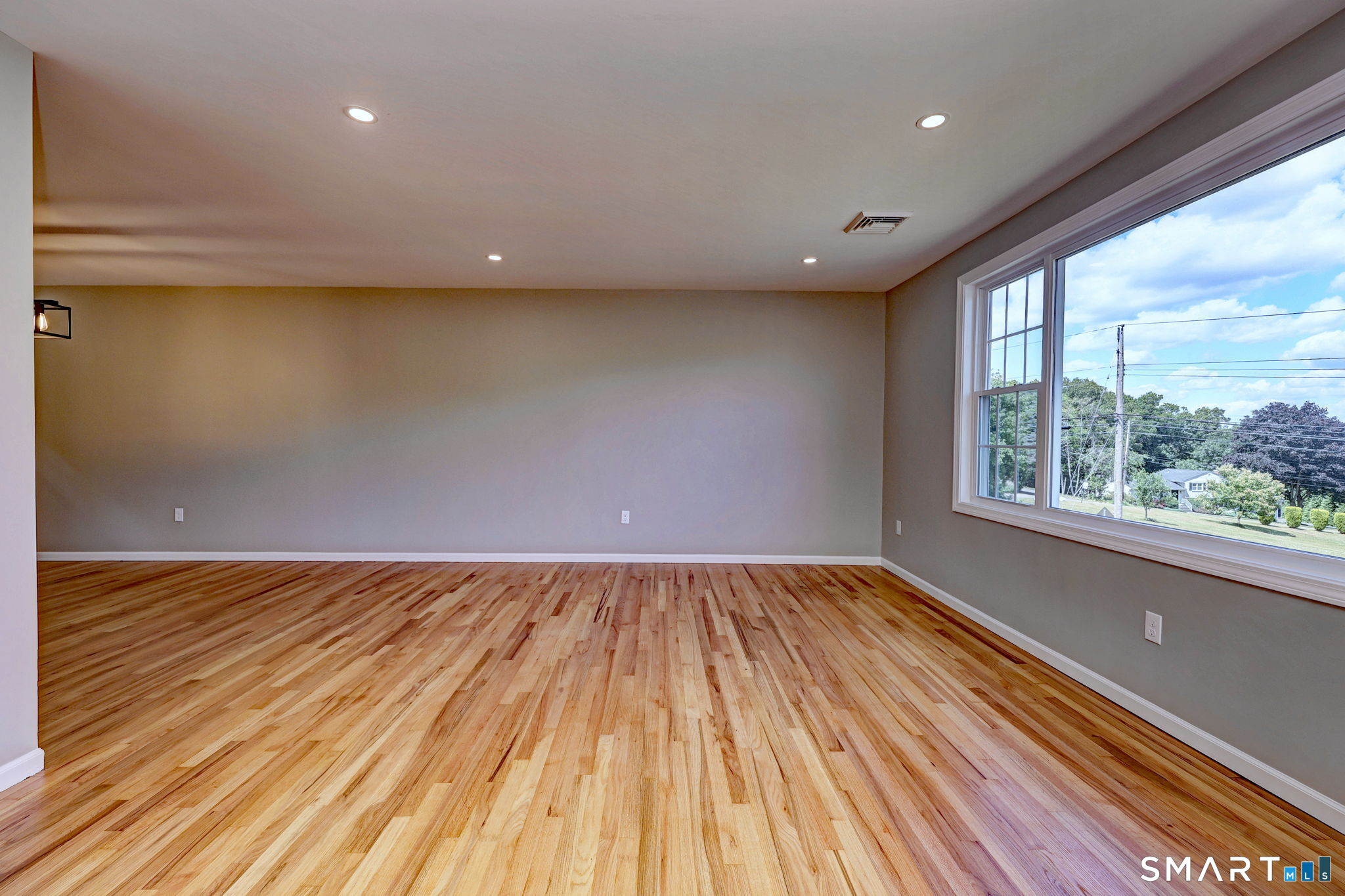 210 Cloudland Road North Haven CT 06473
