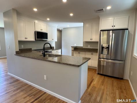 210 Cloudland Road North Haven CT 06473