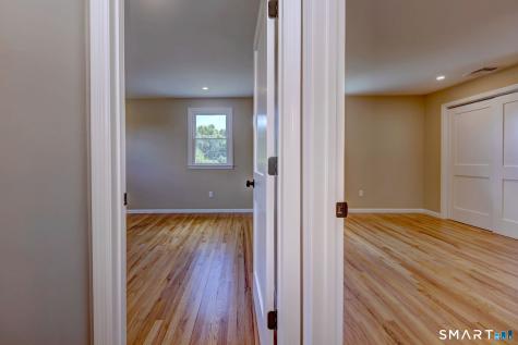 210 Cloudland Road North Haven CT 06473
