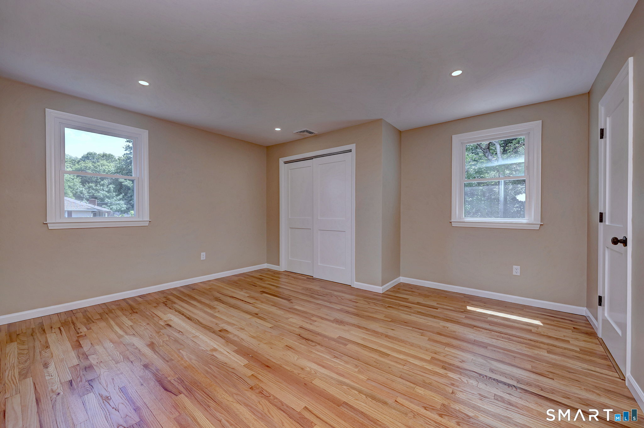 210 Cloudland Road North Haven CT 06473