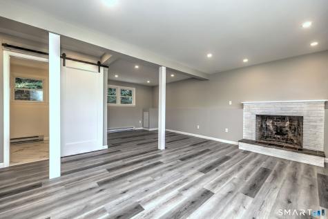 210 Cloudland Road North Haven CT 06473