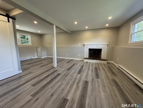 210 Cloudland Road North Haven CT 06473