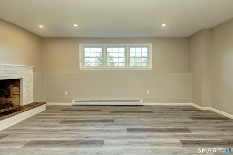 210 Cloudland Road North Haven CT 06473
