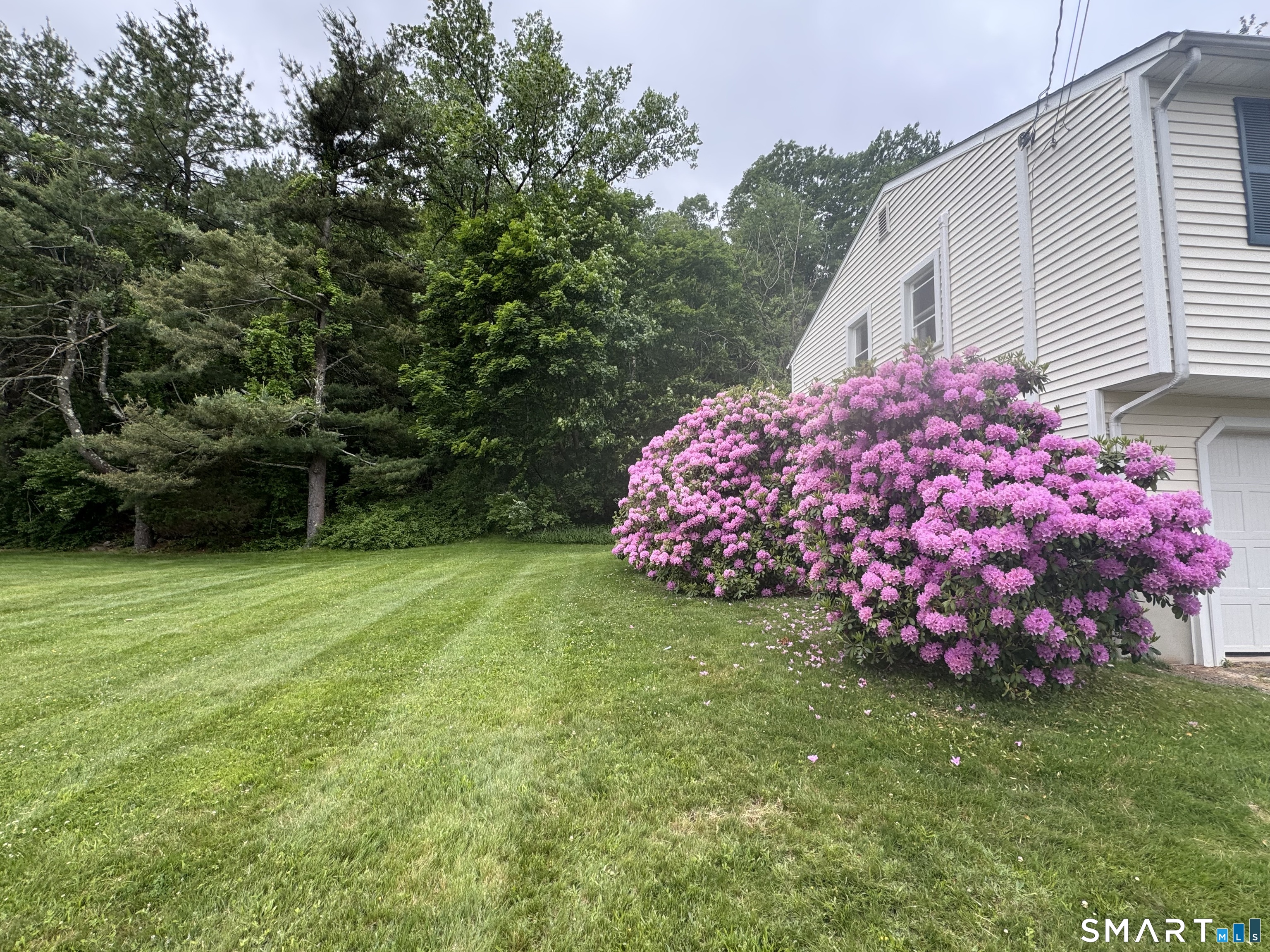 210 Cloudland Road North Haven CT 06473