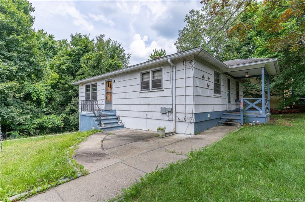 6 Malden Avenue Waterbury CT 06704