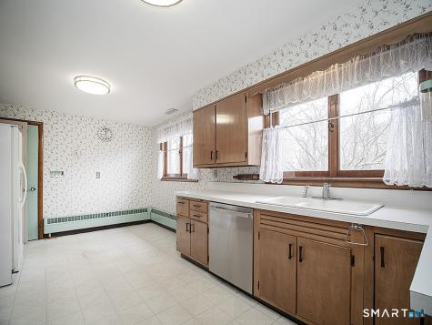 76 Gaylord Mountain Road Hamden CT 06518