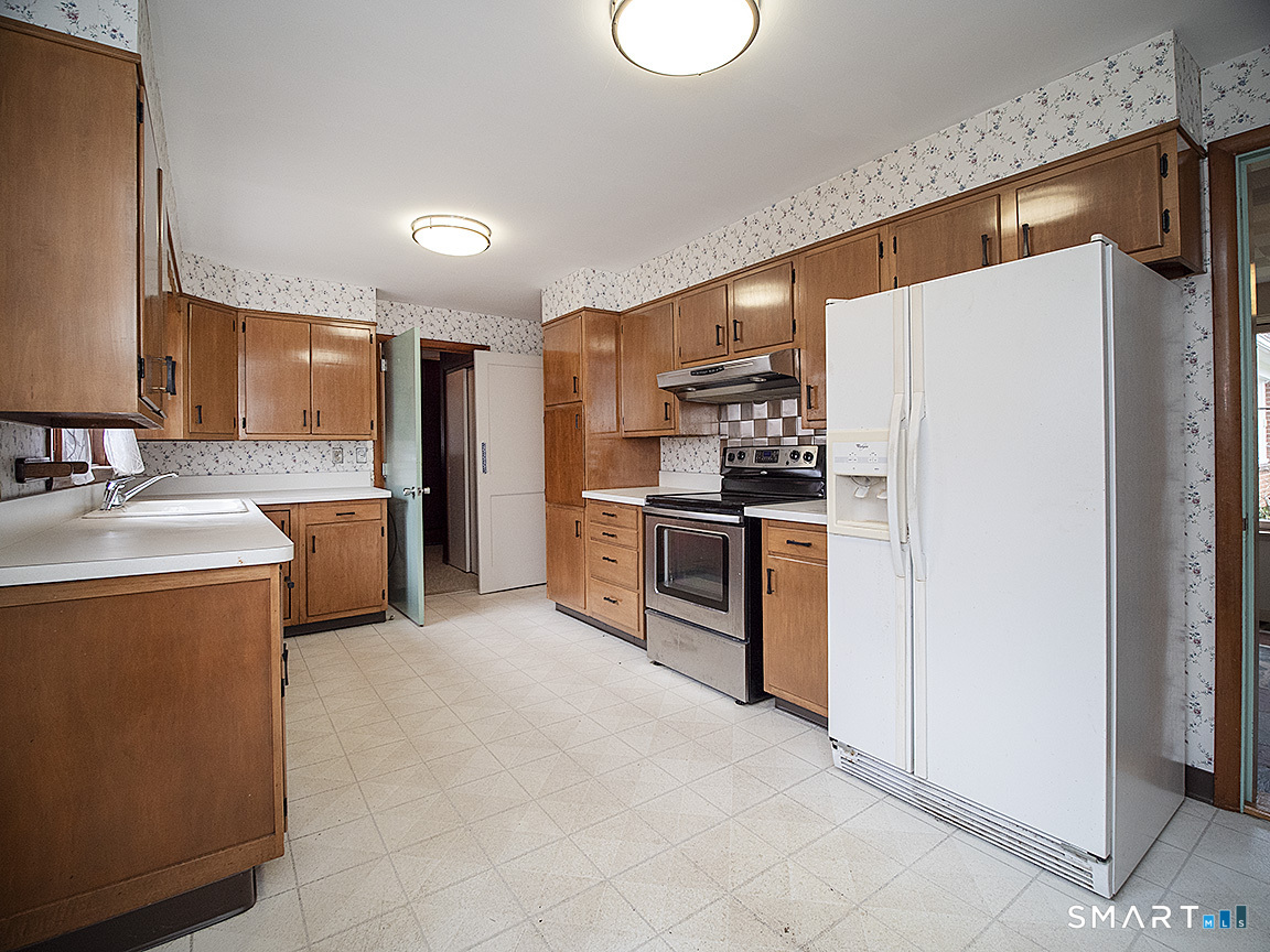 76 Gaylord Mountain Road Hamden CT 06518