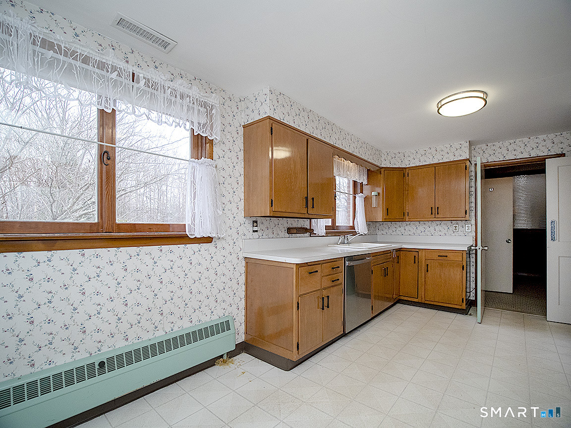 76 Gaylord Mountain Road Hamden CT 06518