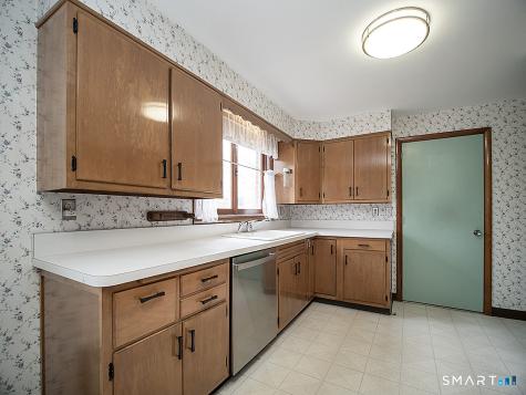 76 Gaylord Mountain Road Hamden CT 06518