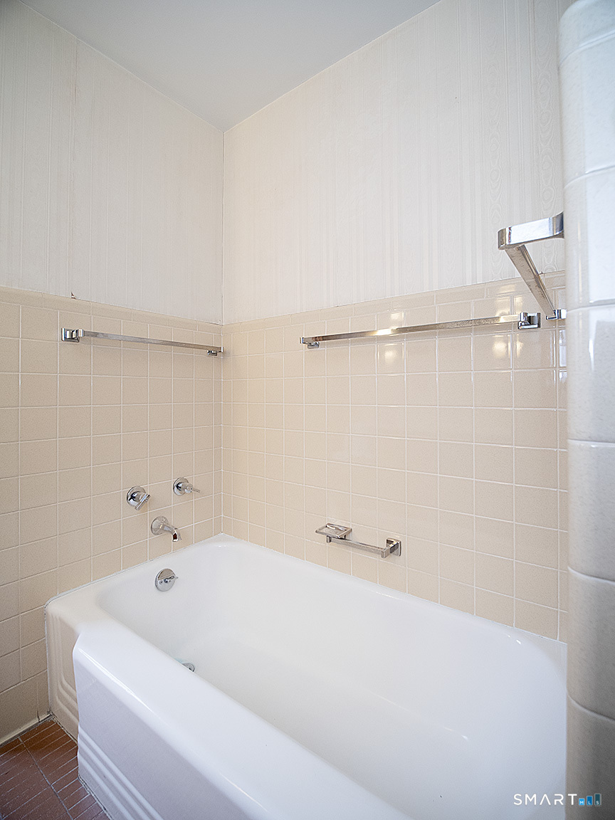 76 Gaylord Mountain Road Hamden CT 06518