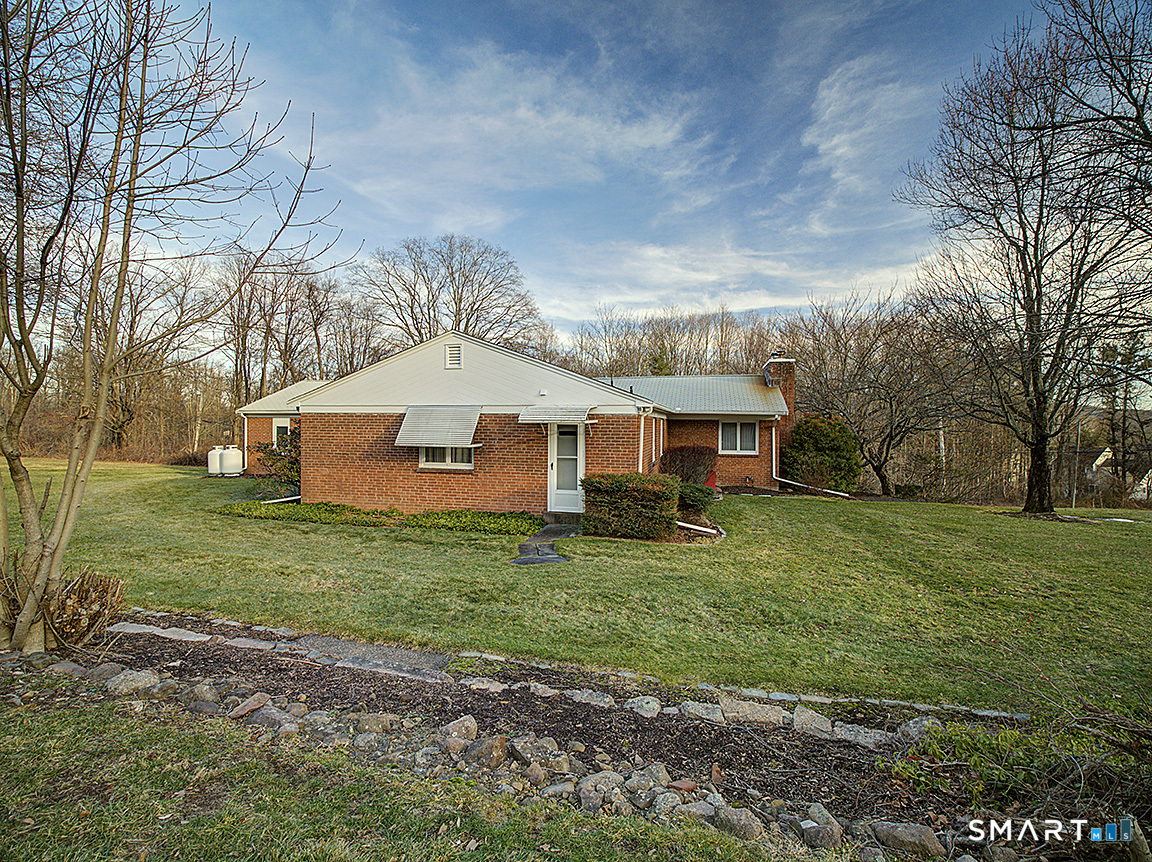 76 Gaylord Mountain Road Hamden CT 06518