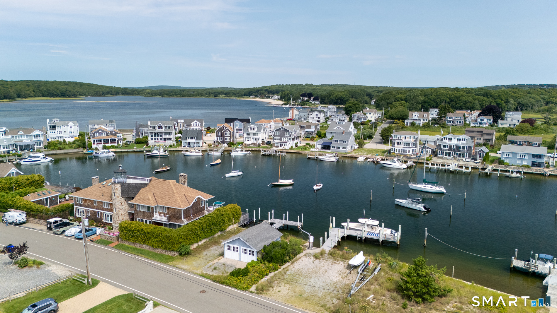 338 West Shore Avenue Groton CT 06340