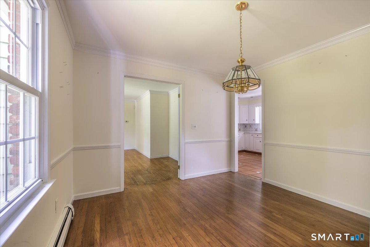 4 Twist Hill Road Newtown CT 06470