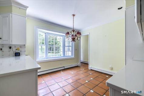 4 Twist Hill Road Newtown CT 06470