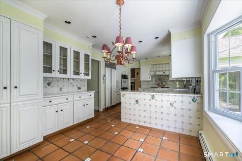 4 Twist Hill Road Newtown CT 06470