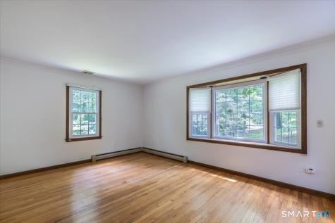 4 Twist Hill Road Newtown CT 06470