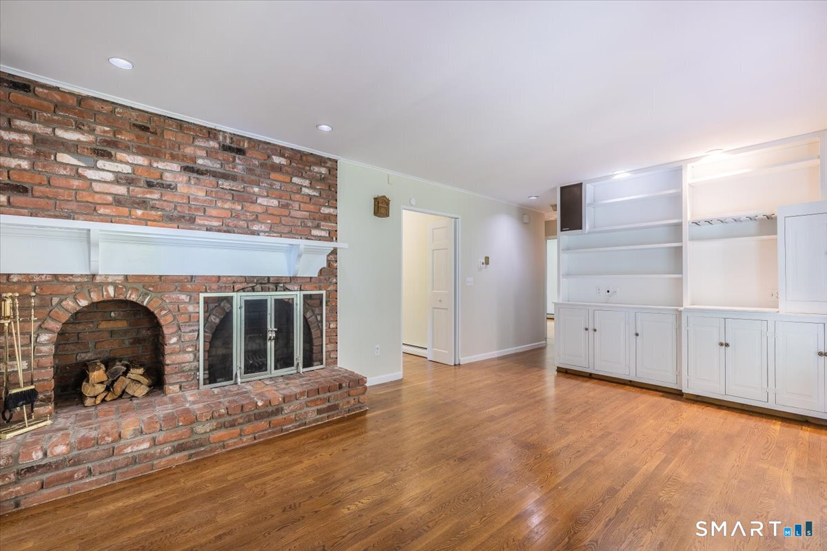 4 Twist Hill Road Newtown CT 06470