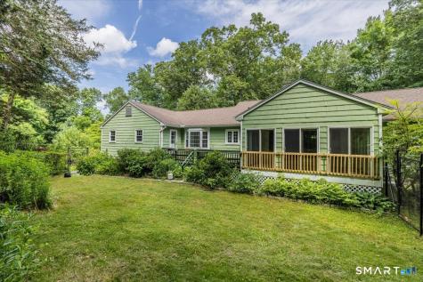 4 Twist Hill Road Newtown CT 06470