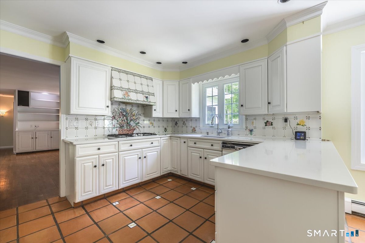 4 Twist Hill Road Newtown CT 06470