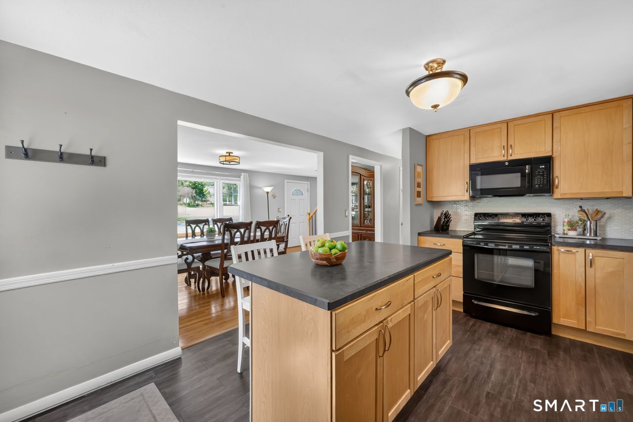 27 Russell Drive Vernon CT 06066