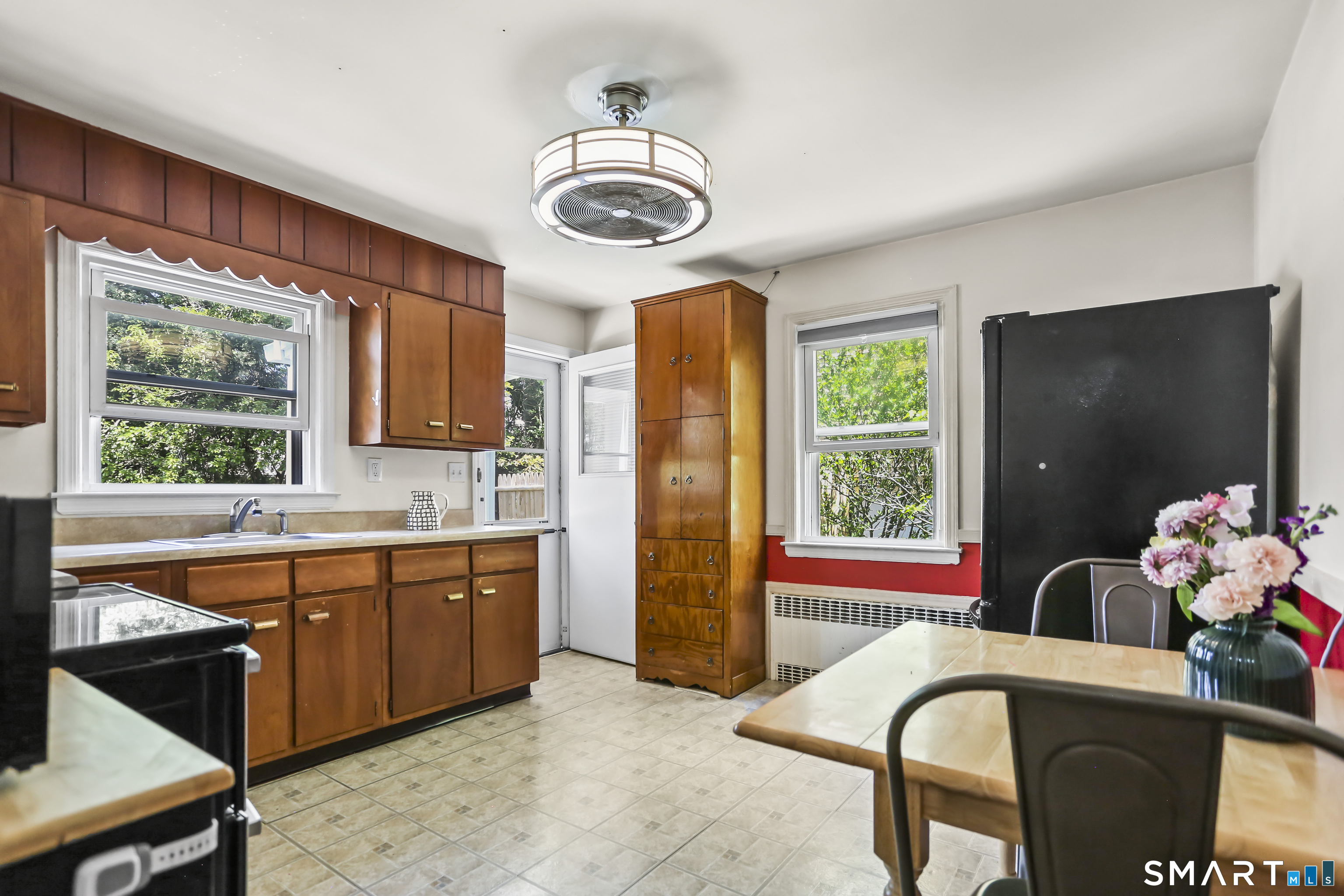 838 Ruth Street Bridgeport CT 06606