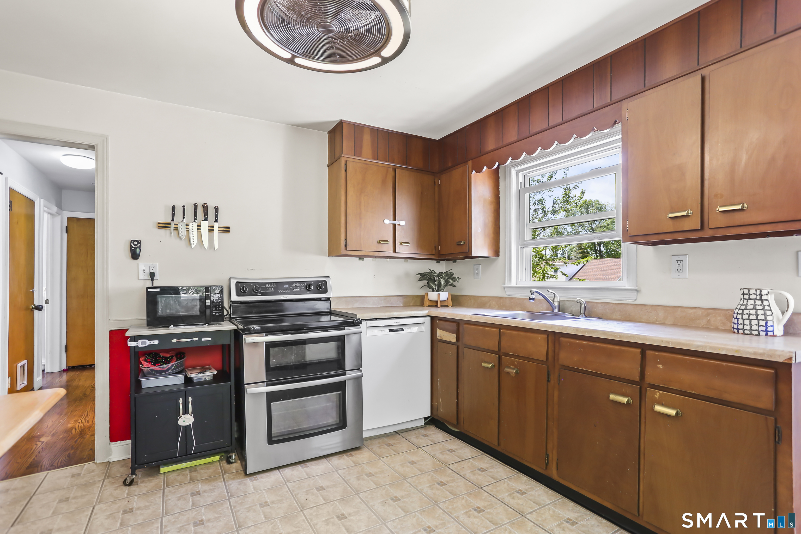 838 Ruth Street Bridgeport CT 06606