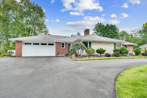 11 Westbrook Road Bloomfield CT 06002