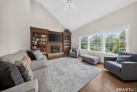 25 Winding Trail Cheshire CT 06410