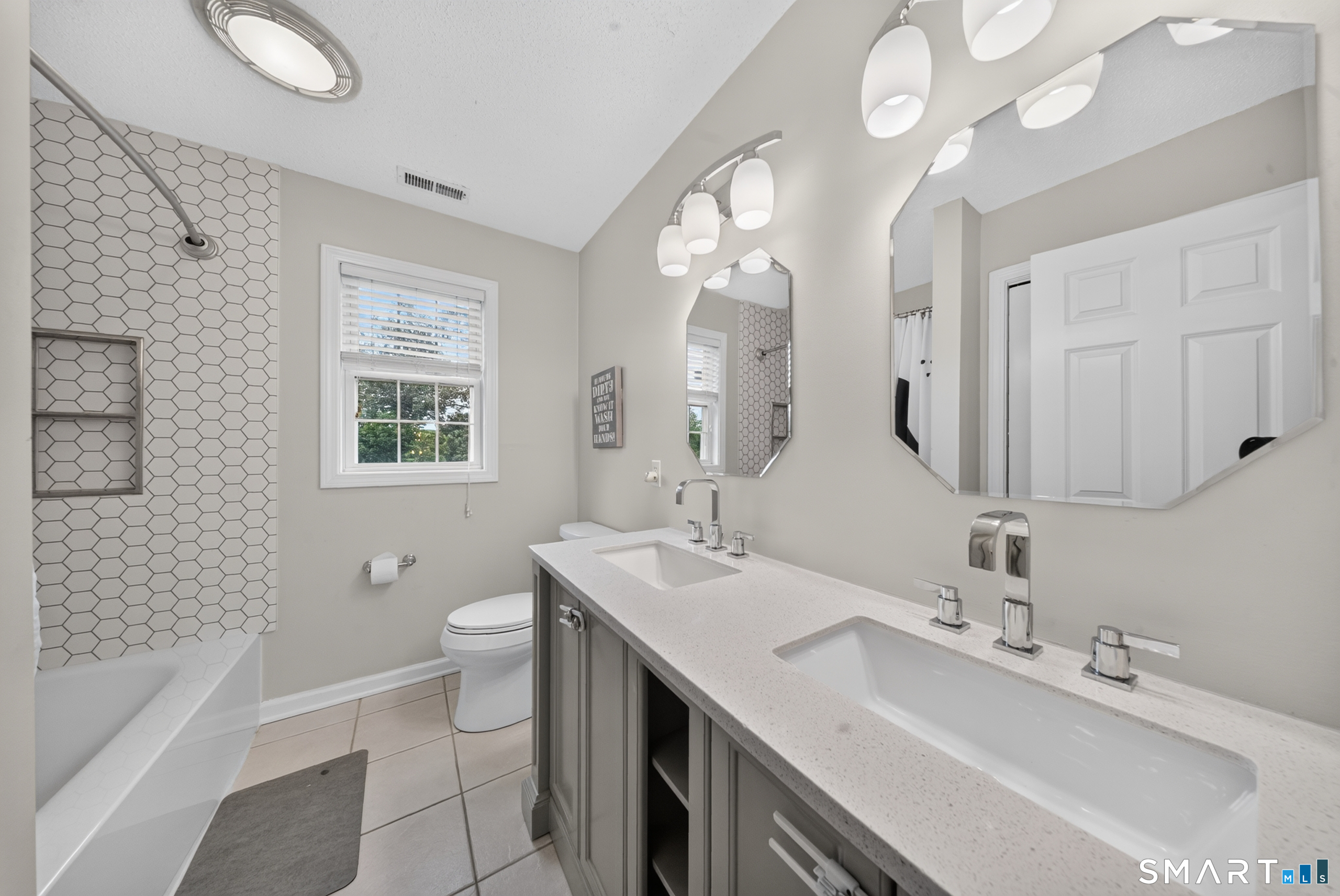 25 Winding Trail Cheshire CT 06410