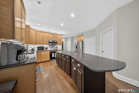 25 Winding Trail Cheshire CT 06410