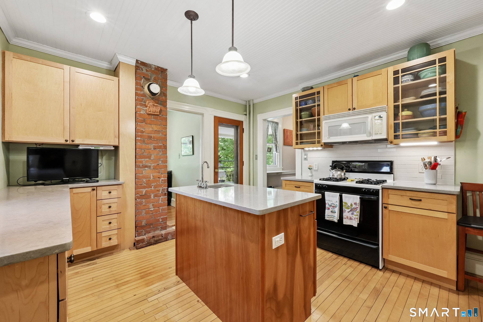 236 Oxford Street Hartford CT 06105