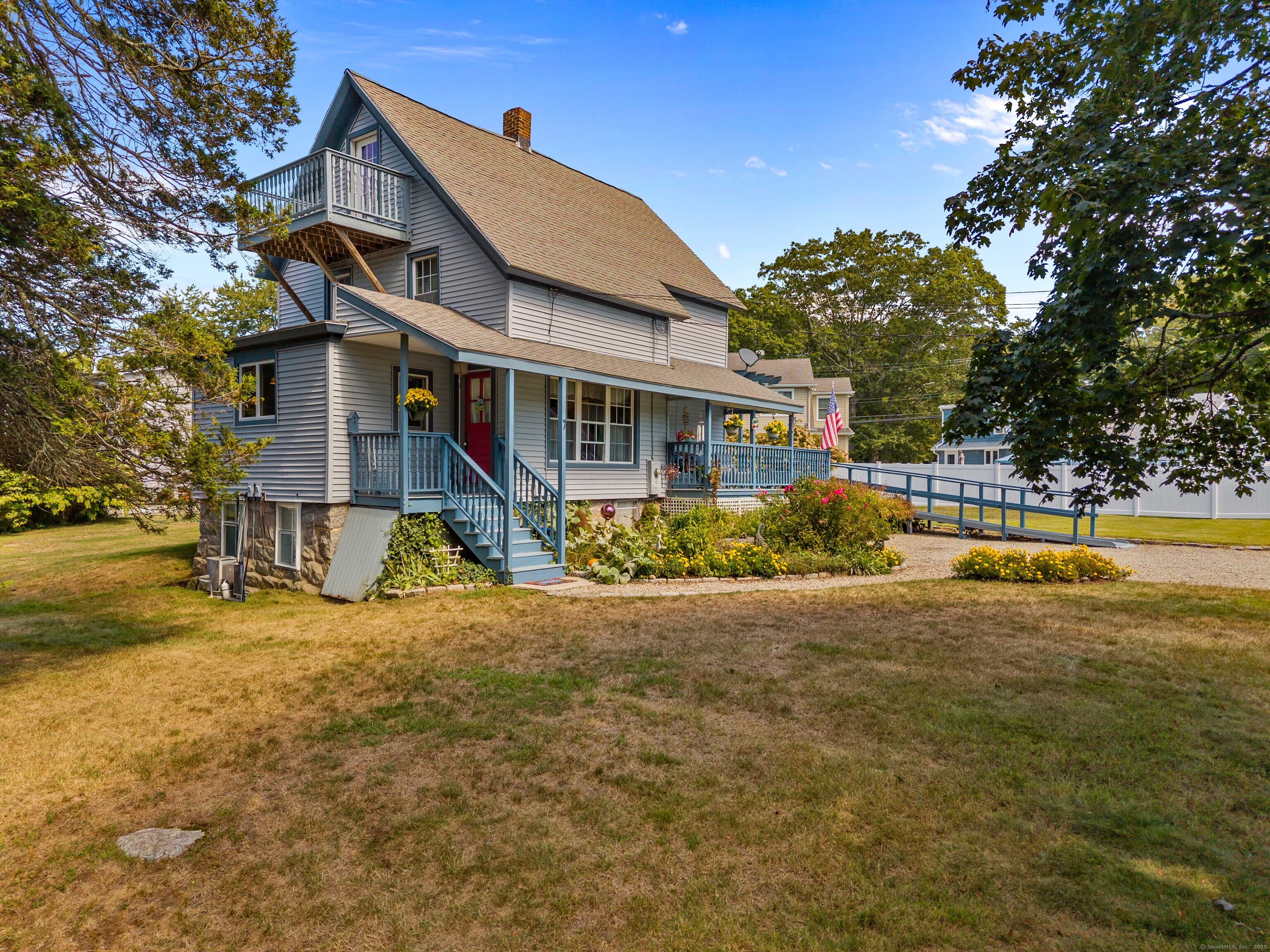 7 Nichols Lane Waterford CT 06385