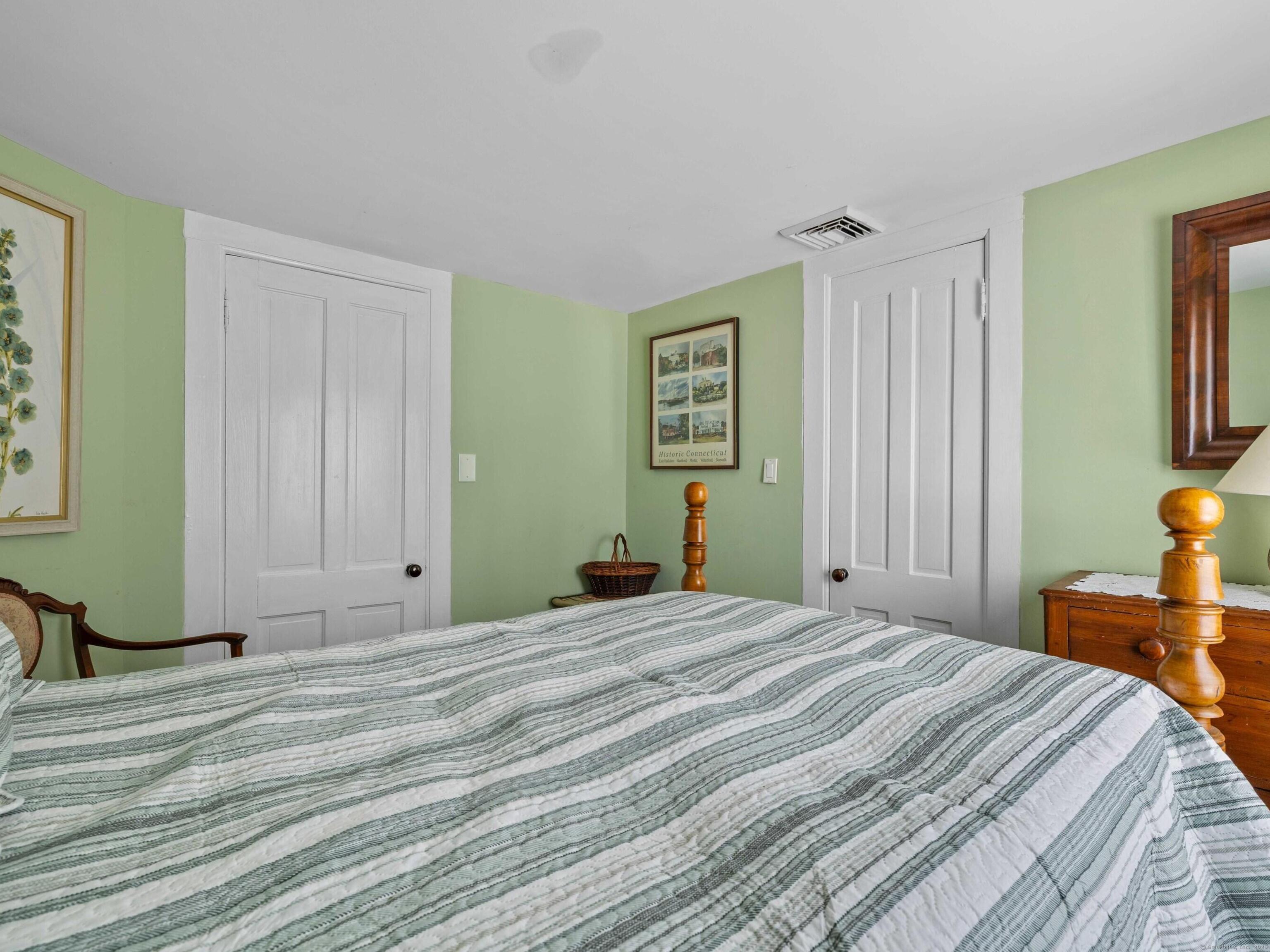 7 Nichols Lane Waterford CT 06385