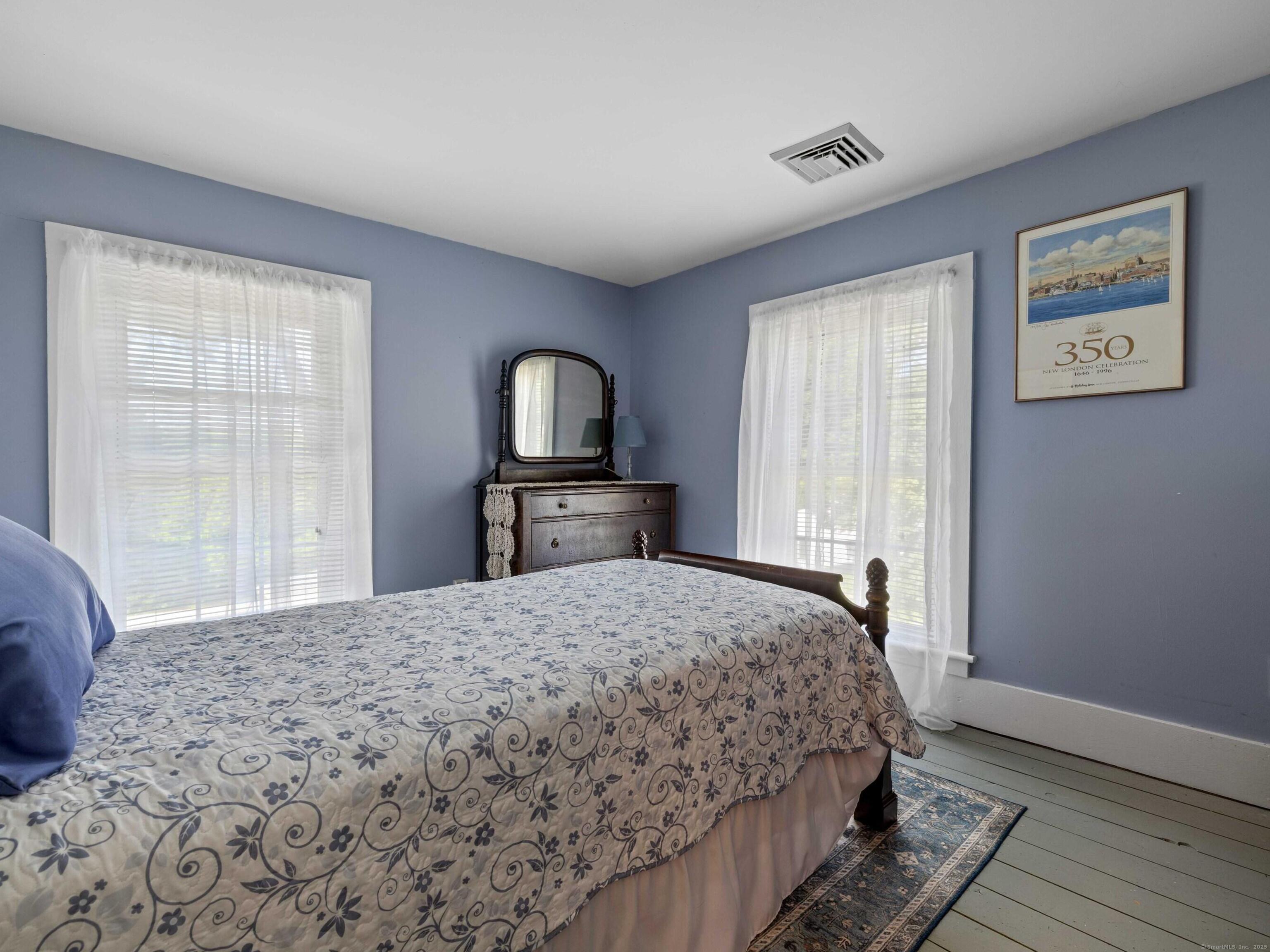 7 Nichols Lane Waterford CT 06385
