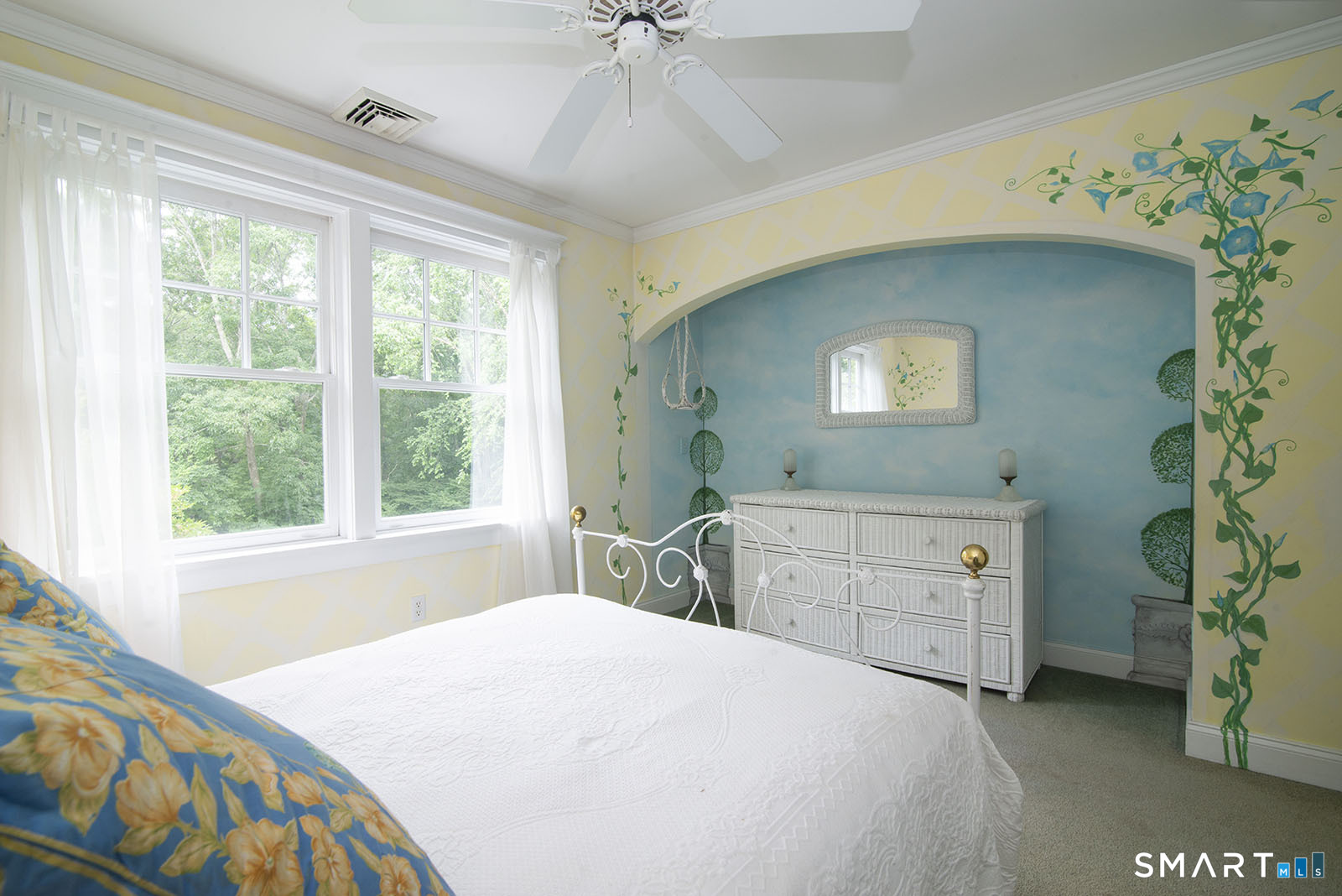 12 Castle Hill Road Stonington CT 06379