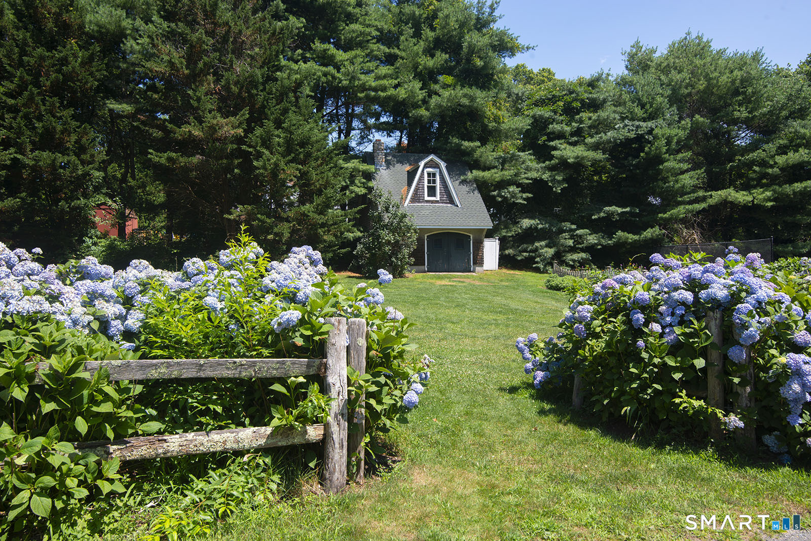 12 Castle Hill Road Stonington CT 06379