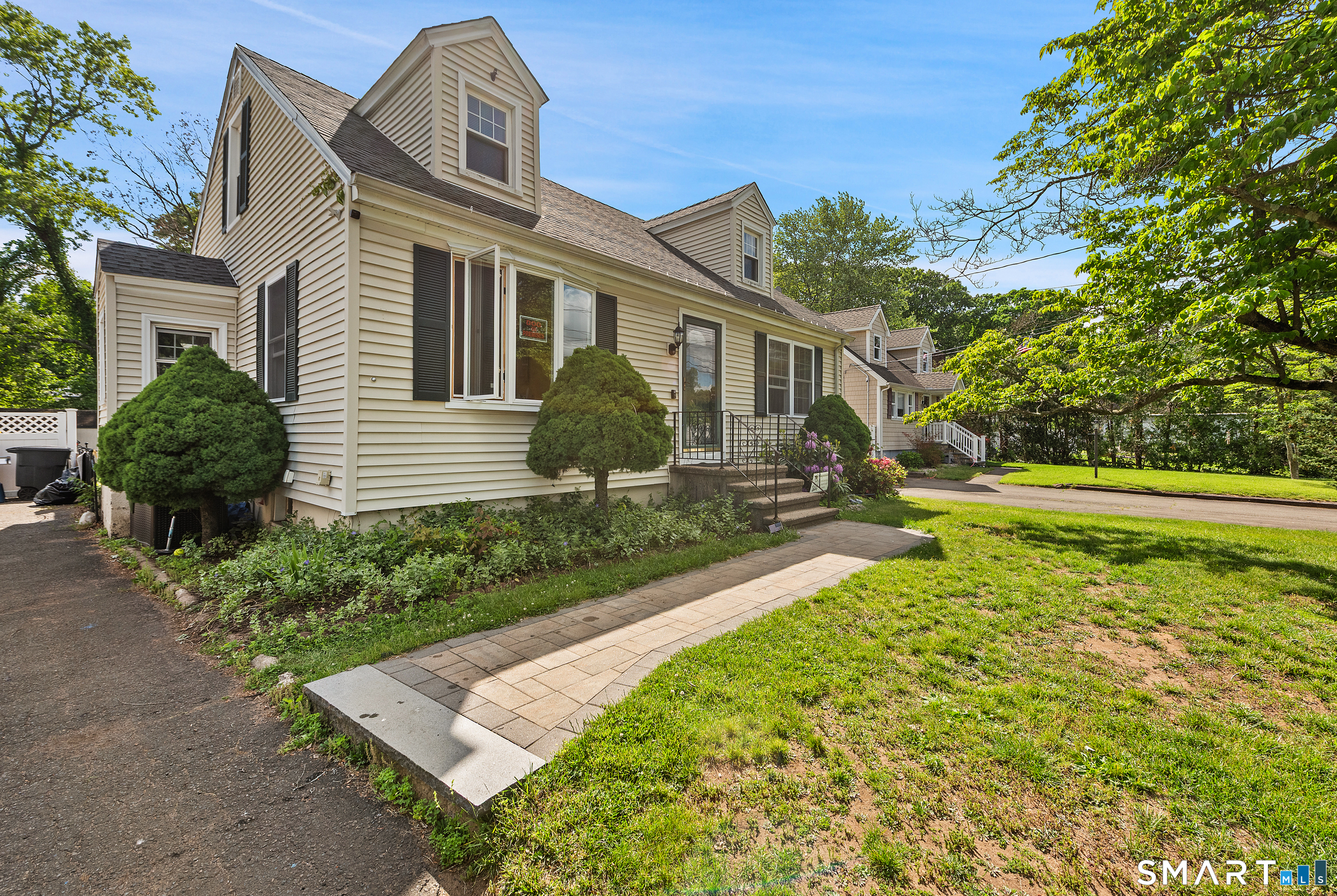 24 Postman Highway North Haven CT 06473