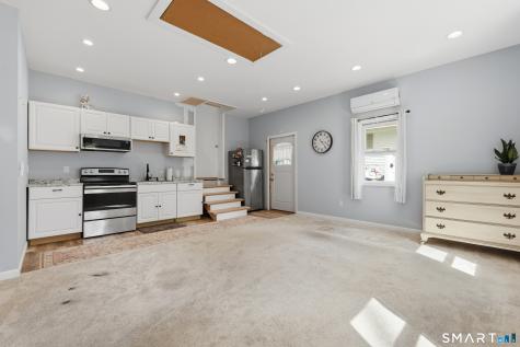 24 Postman Highway North Haven CT 06473