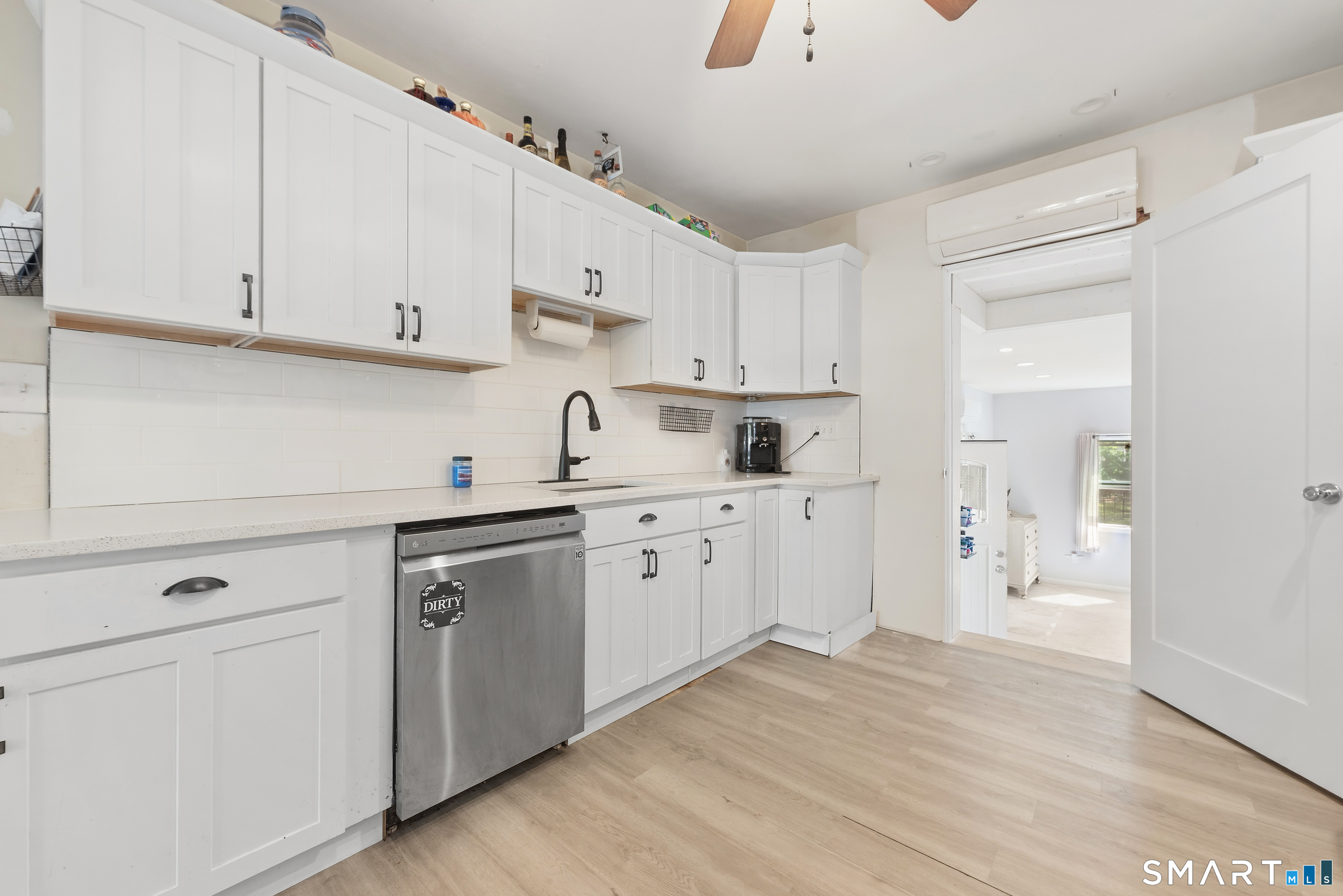 24 Postman Highway North Haven CT 06473