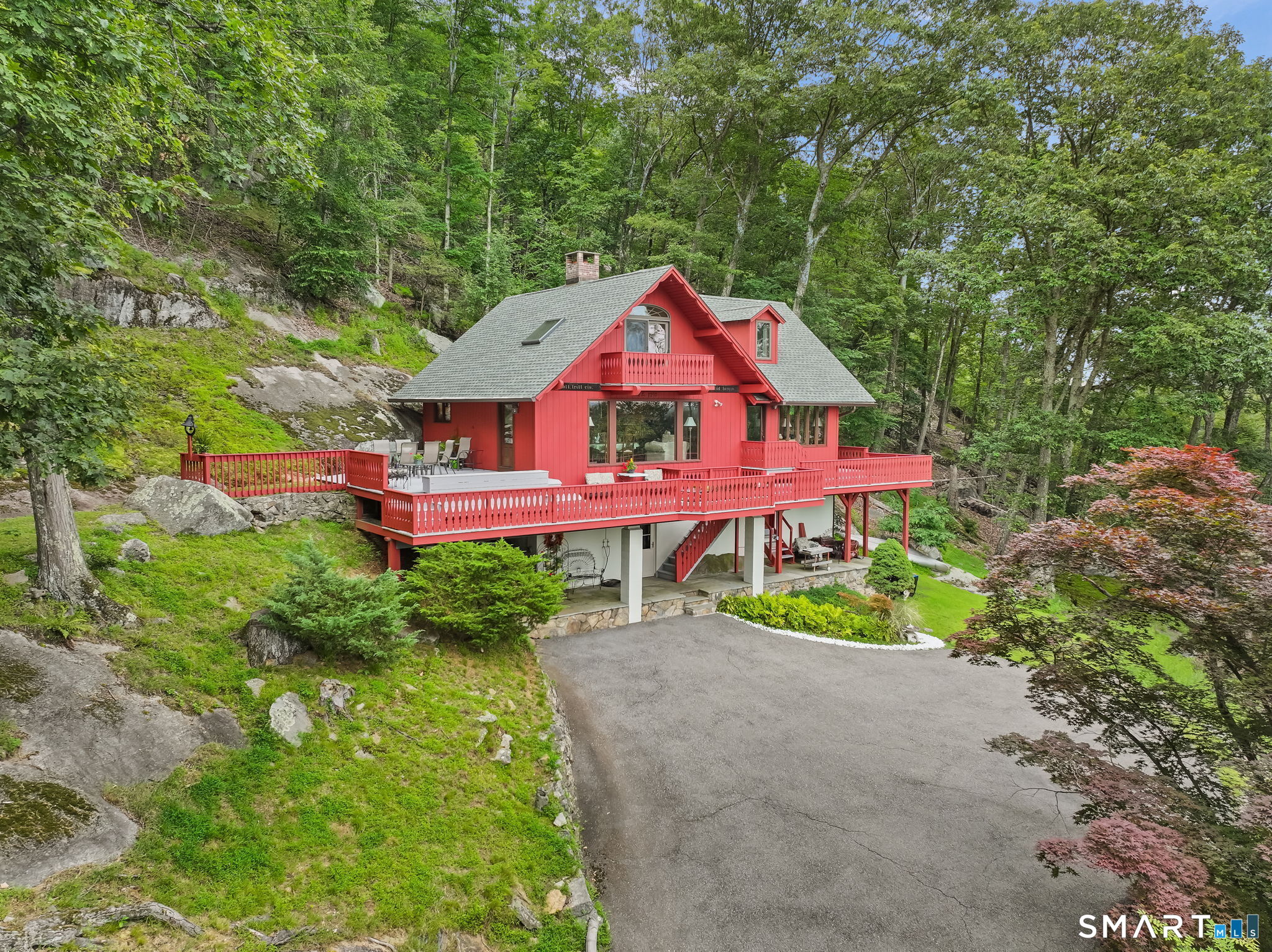 89 Wood Creek Road New Fairfield CT 06812