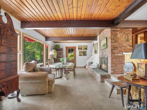 89 Wood Creek Road New Fairfield CT 06812