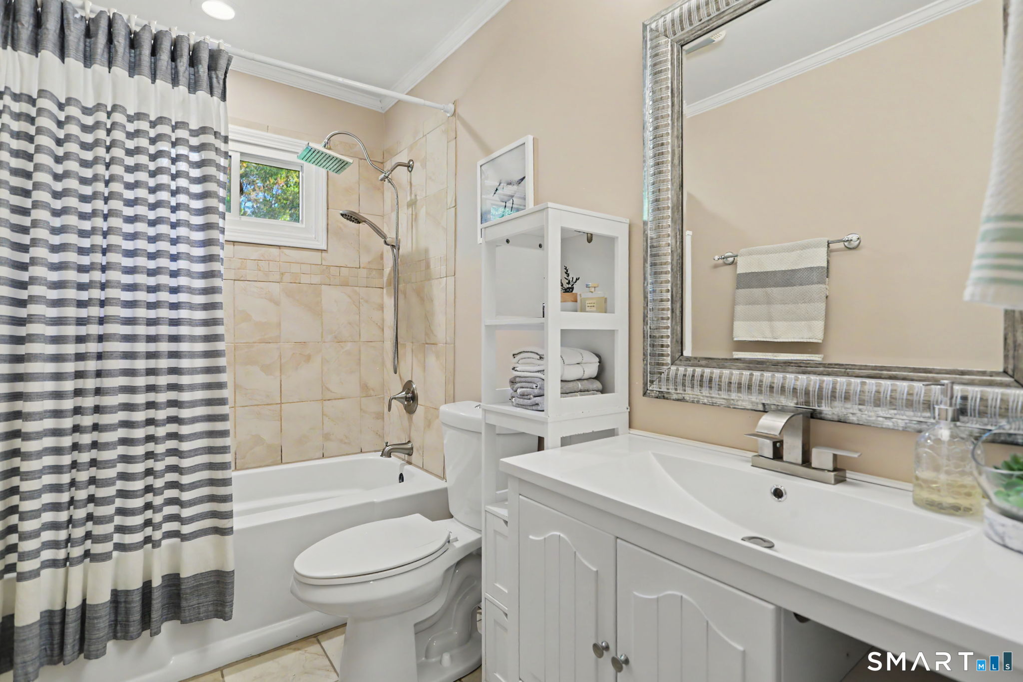 9 Raymond Lane Shelton CT 06484