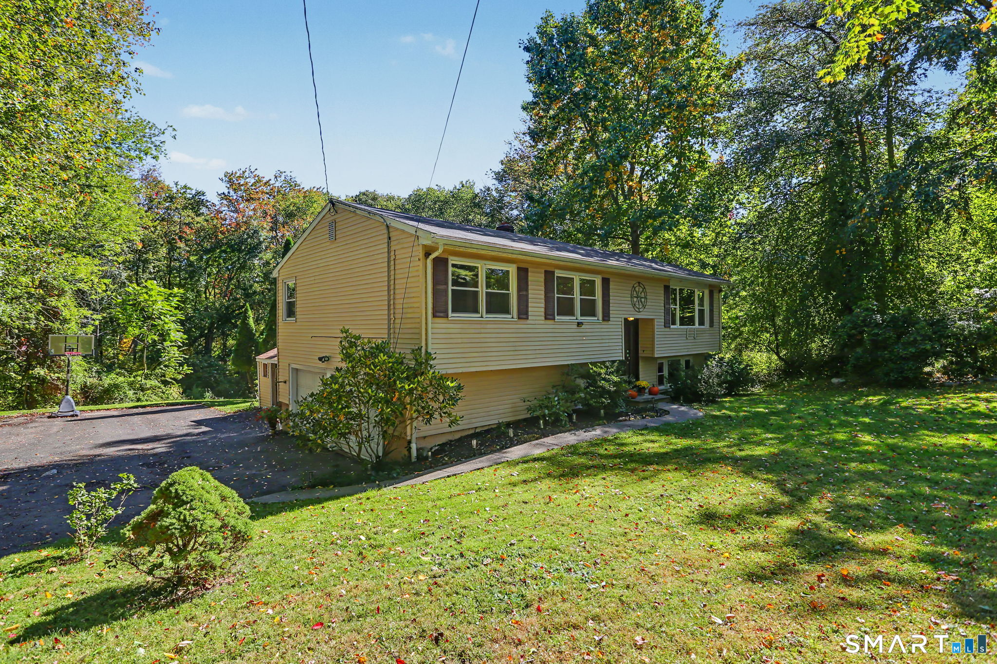 9 Raymond Lane Shelton CT 06484